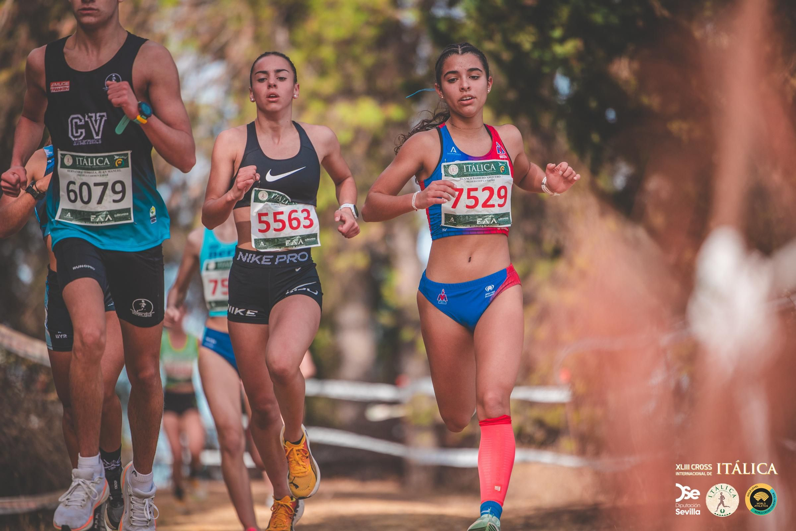 Búscate en las fotos del Cross de Itálica 2025 | 5