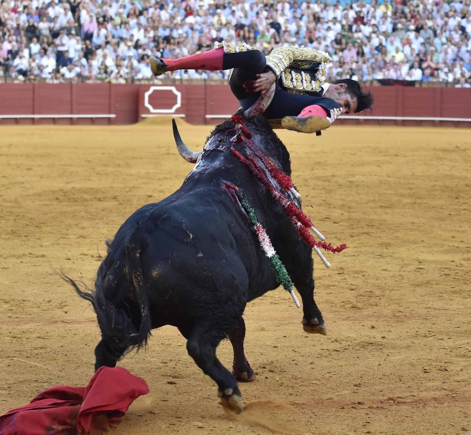 La segunda corrida de la Feria de San Miguel, en imágenes