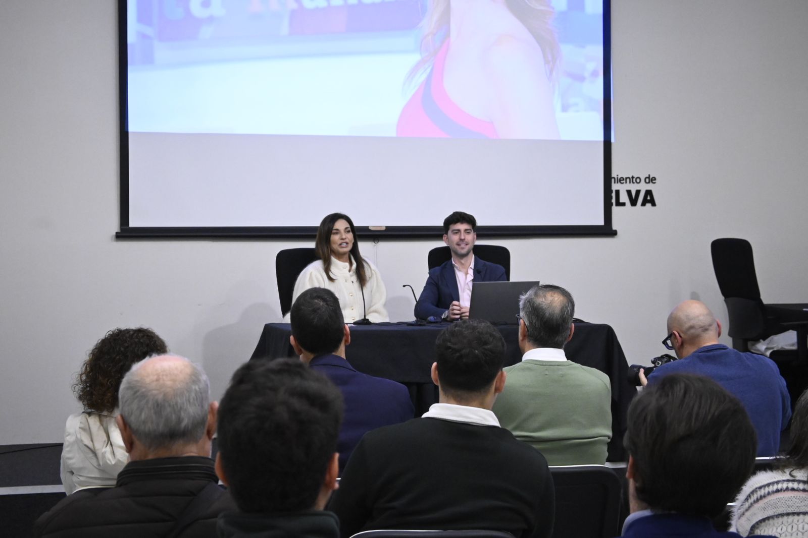 Mariló Montero imparte la charla 'una vida dedicada al periodismo' en imágenes