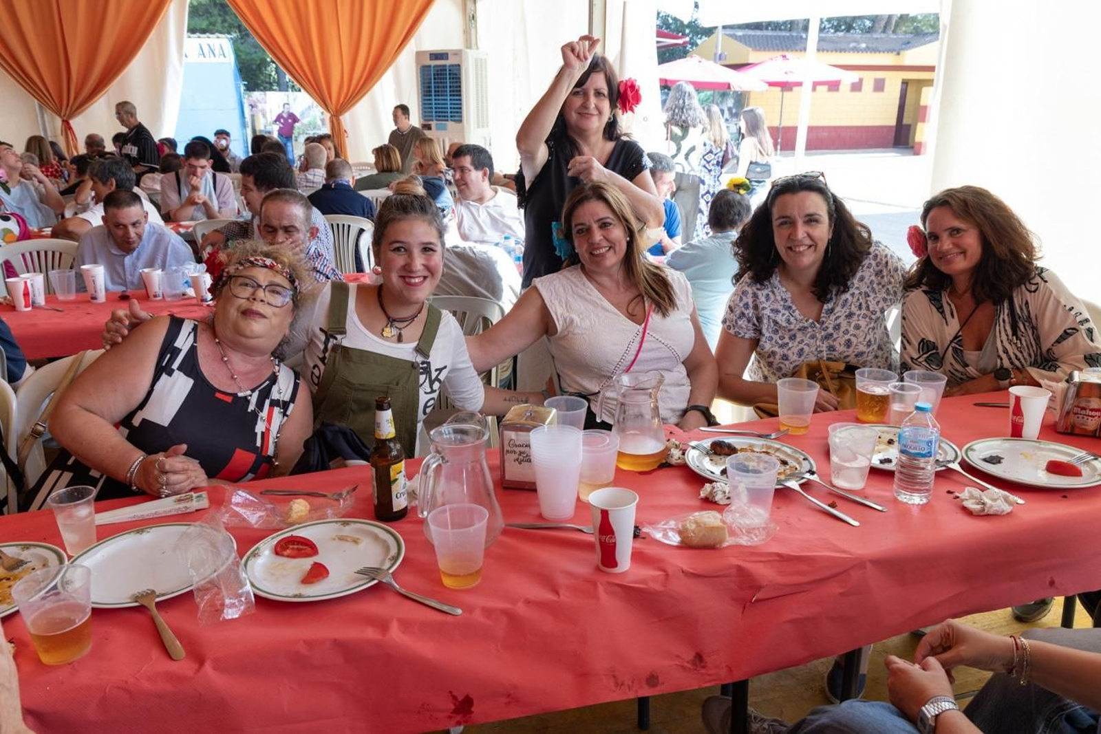 Las comidas de empresa se suceden en la Feria de San Lucas