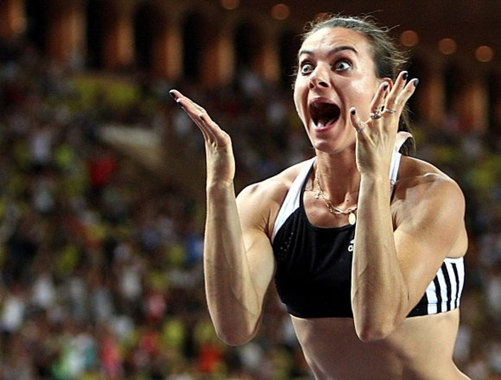 Isinbayeva bate un nuevo récord del mundo de pértiga