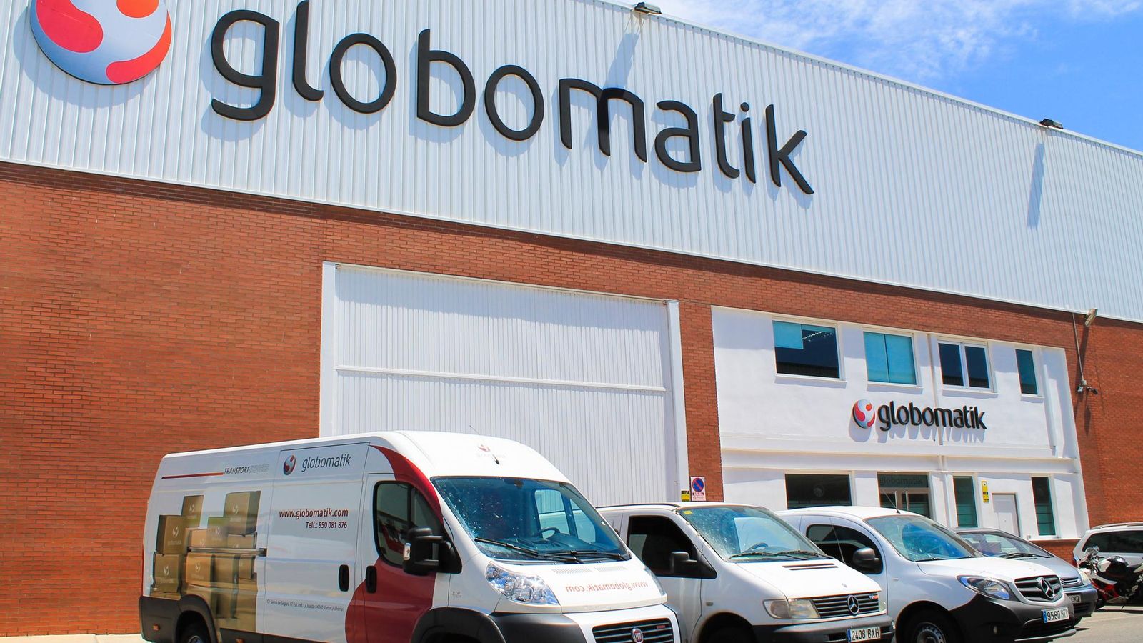 Globomatik, con sede en la capital, es una plataforma logística que distribuye directamente a empresas punteras del sector como son PCComponentes y Amazon