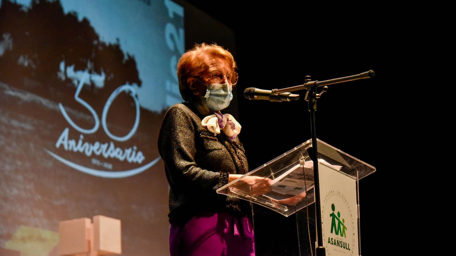 María Luisa Escribano.