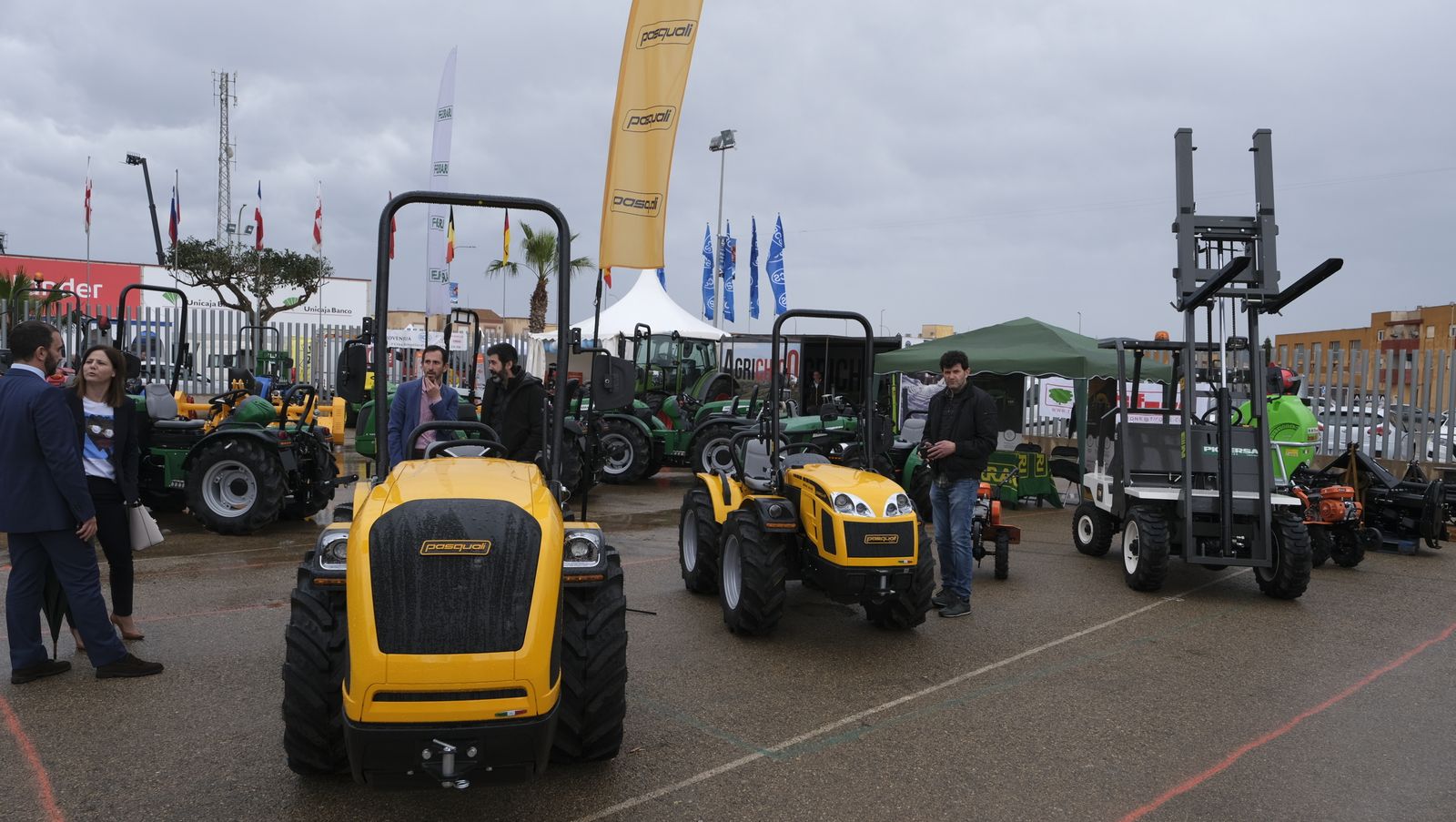 Imágenes del primer día de Expolevante Níjar.