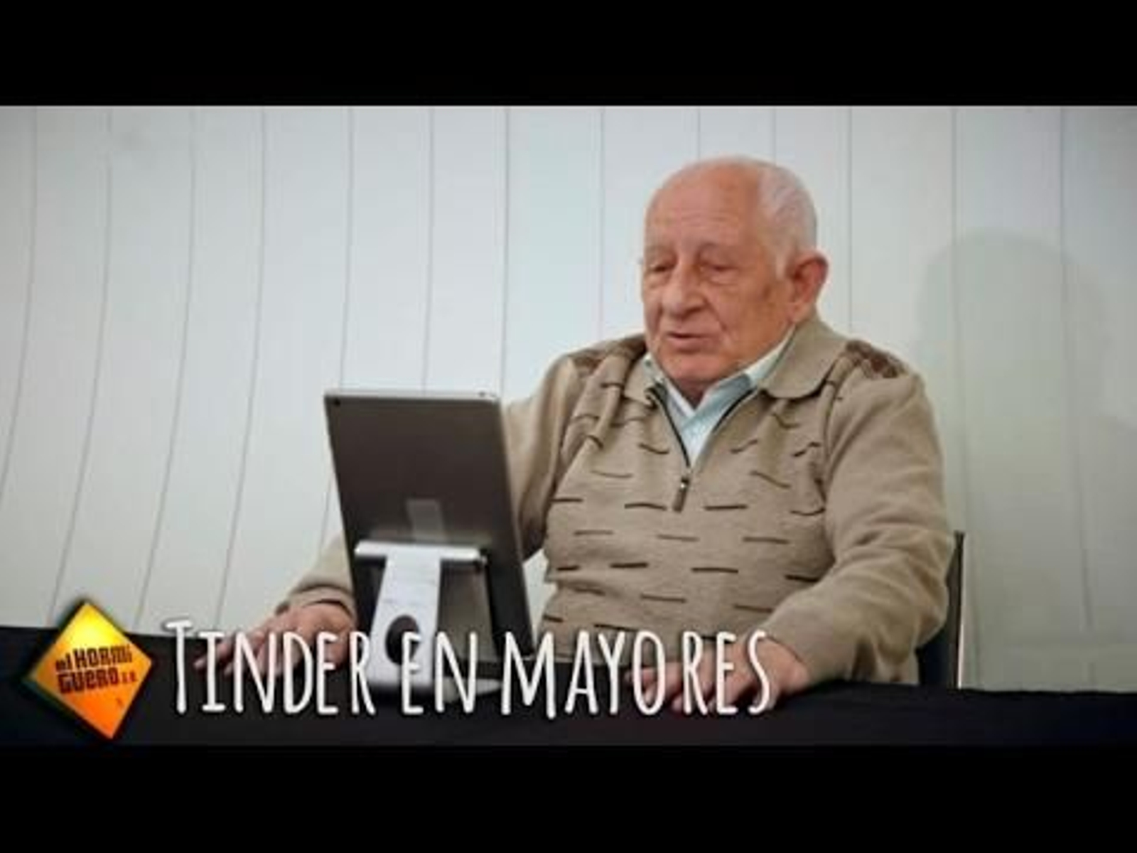 Melquíades en el vídeo sobre Tinder en 'El Hormiguero'