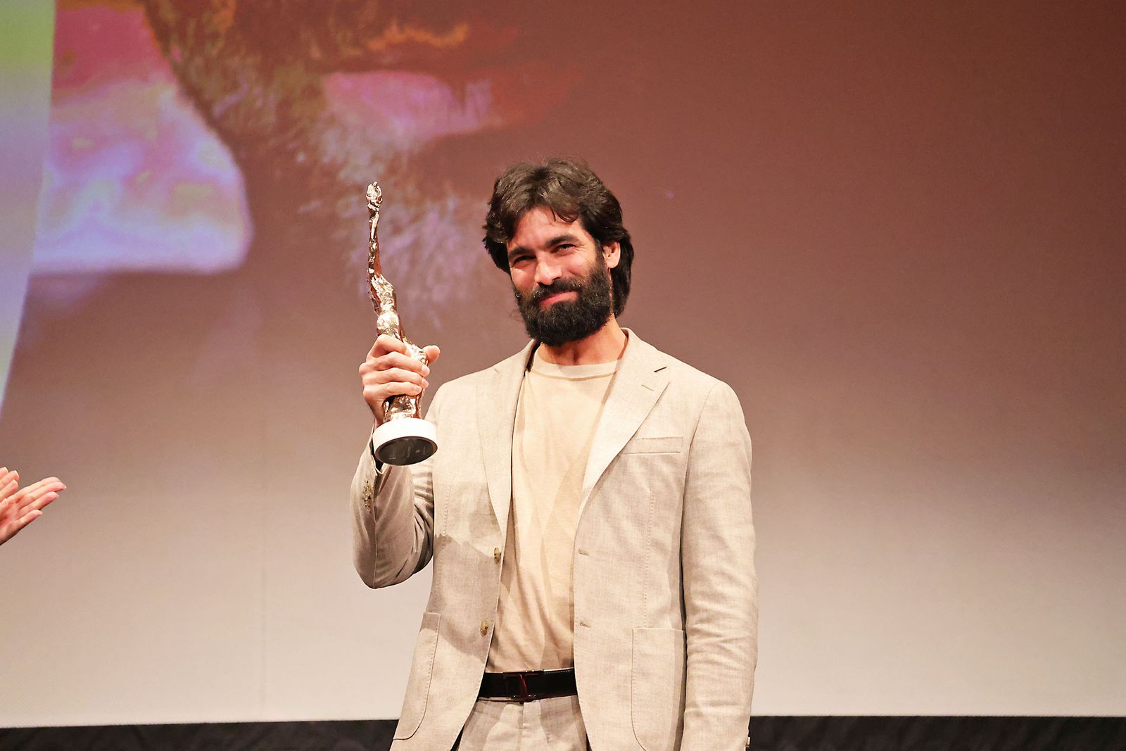 Imágenes de la entrega del Premio Luz del Festival de Cine Iberoamericano a Rubén Cortada