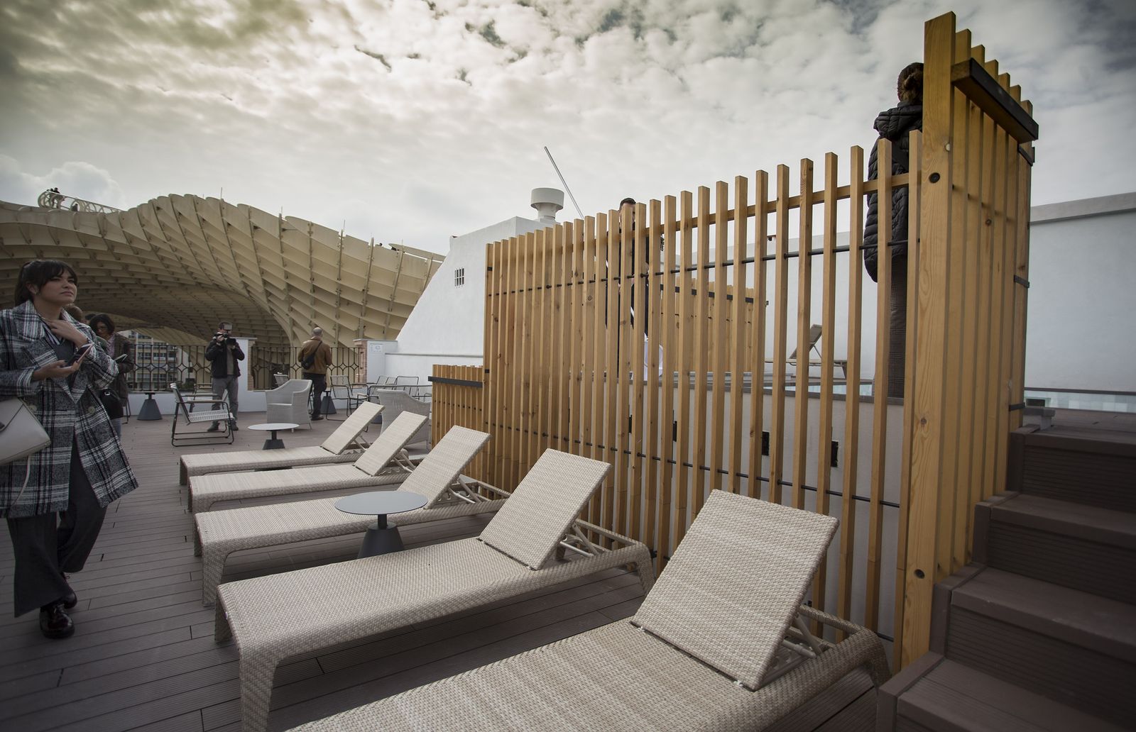 La terraza-solarium estará abierta al público y ofrece unas vistas únicas de las 'setas'.