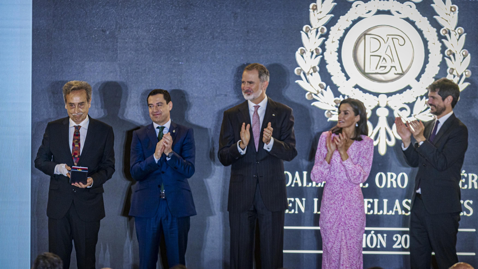 Las imágenes de la entrega de las Medallas de Oro a la cultura en Cádiz