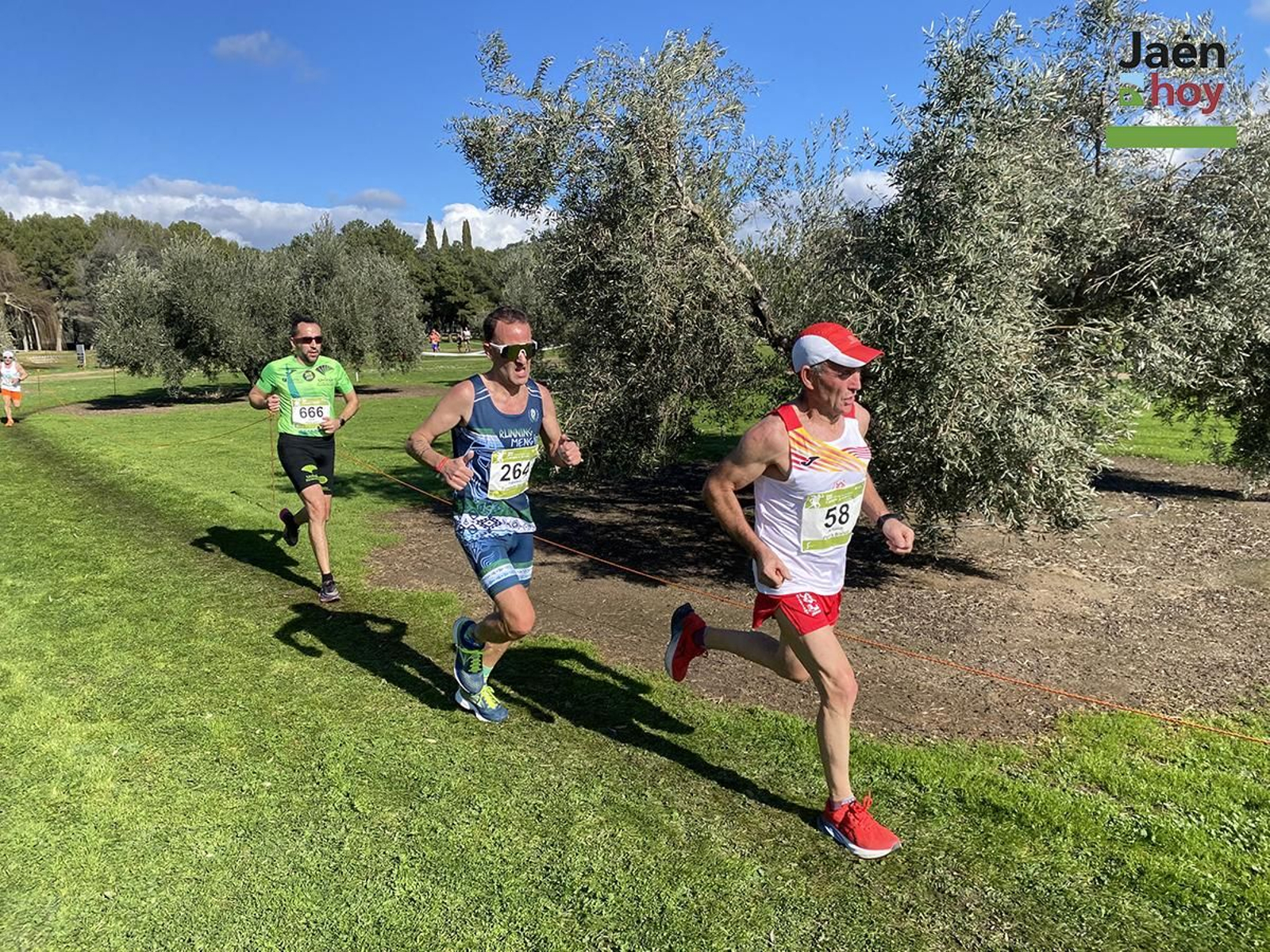 La carrera de La Garza de Linares en imágenes: búscate entre los asistentes