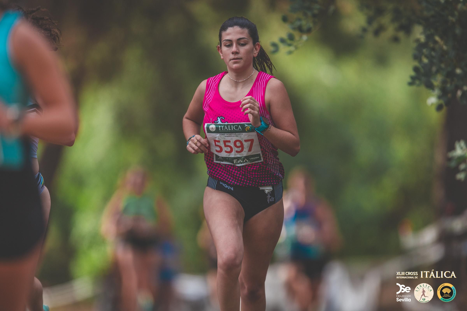 Búscate en las fotos del Cross de Itálica 2025 | 4