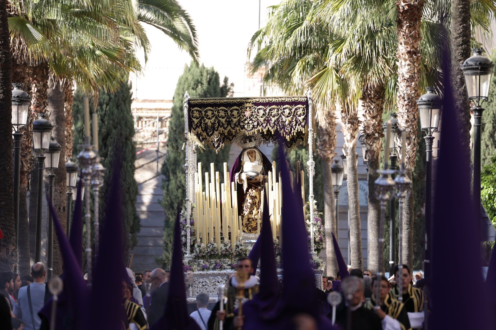 Imágenes de la Hermandad del Descendimiento en la Semana Santa de Huelva 2023