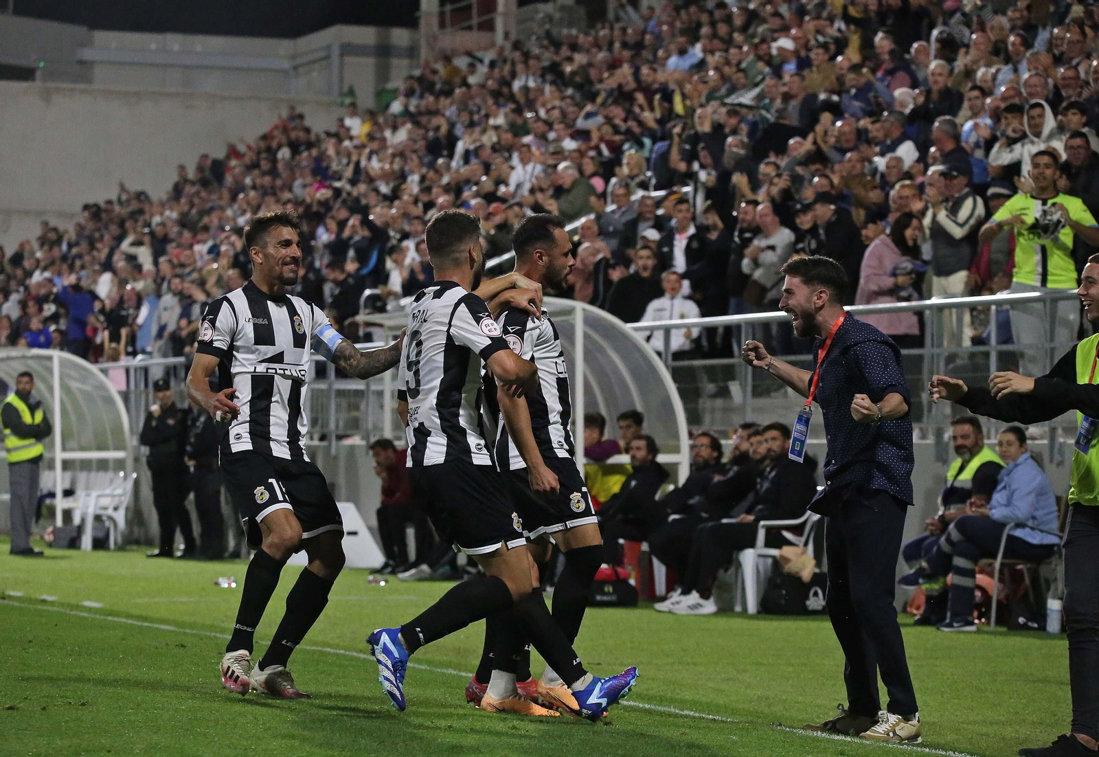 Las mejores fotos del Balona - Sevilla Atlético