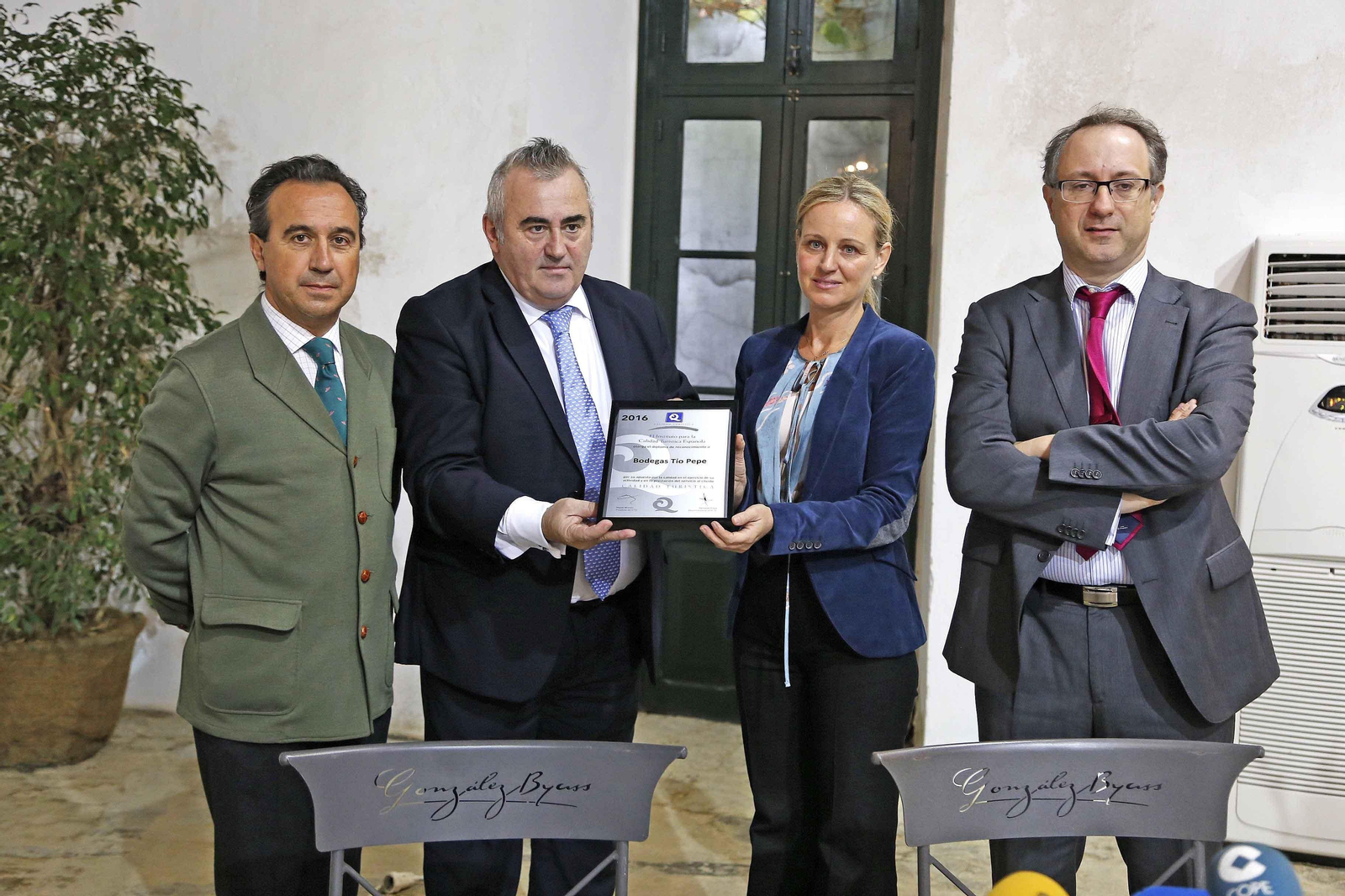 Entrega de la renovación del certificado 'Q de calidad turística', acto celebrado ayer en González Byass.