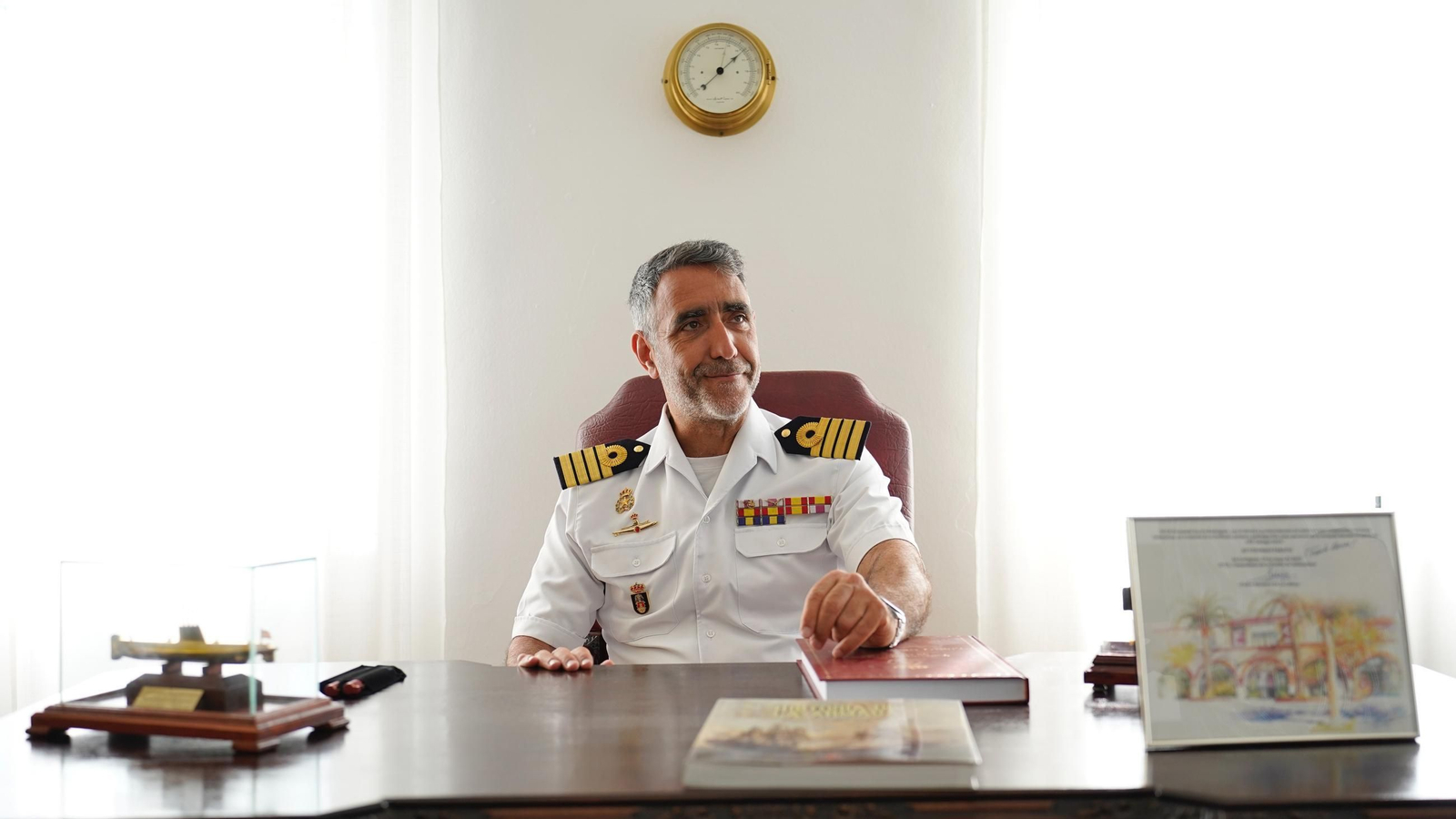 Entrevista con el comandante naval Fernando García, en la sede la comandancia de Algeciras