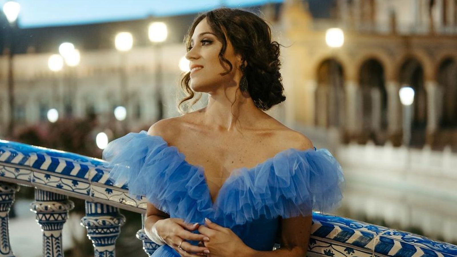 Leonor Bonilla, en una imagen en la Plaza de España de Sevilla