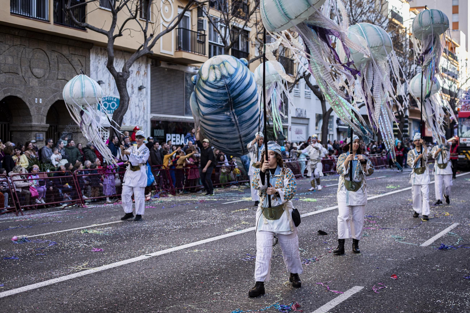 Búscate entre las mejores imágenes de la Cabalgata Magna