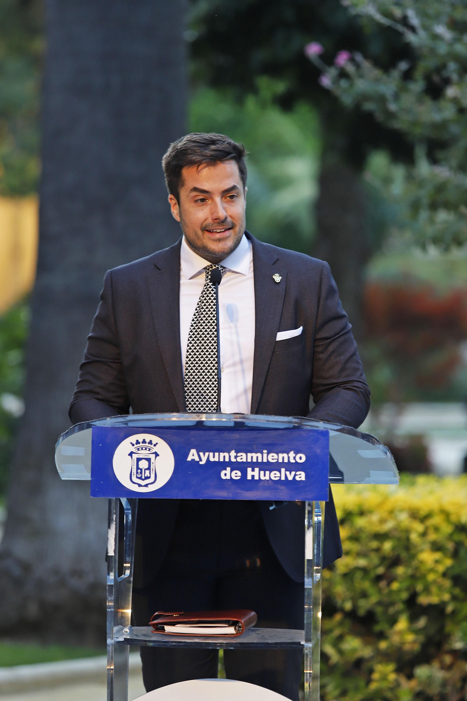 Imágenes de la presentación del cartel de la hermandad de la Virgen del Carmen de 2023