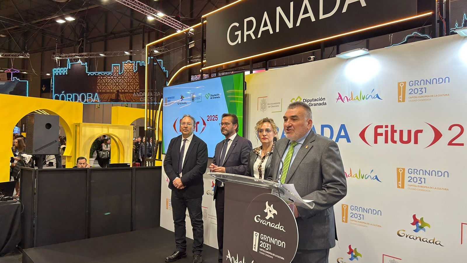 Juan Cobo Ortiz, alcalde de Santa Fe durante la presentación esta mañana en Madrid.