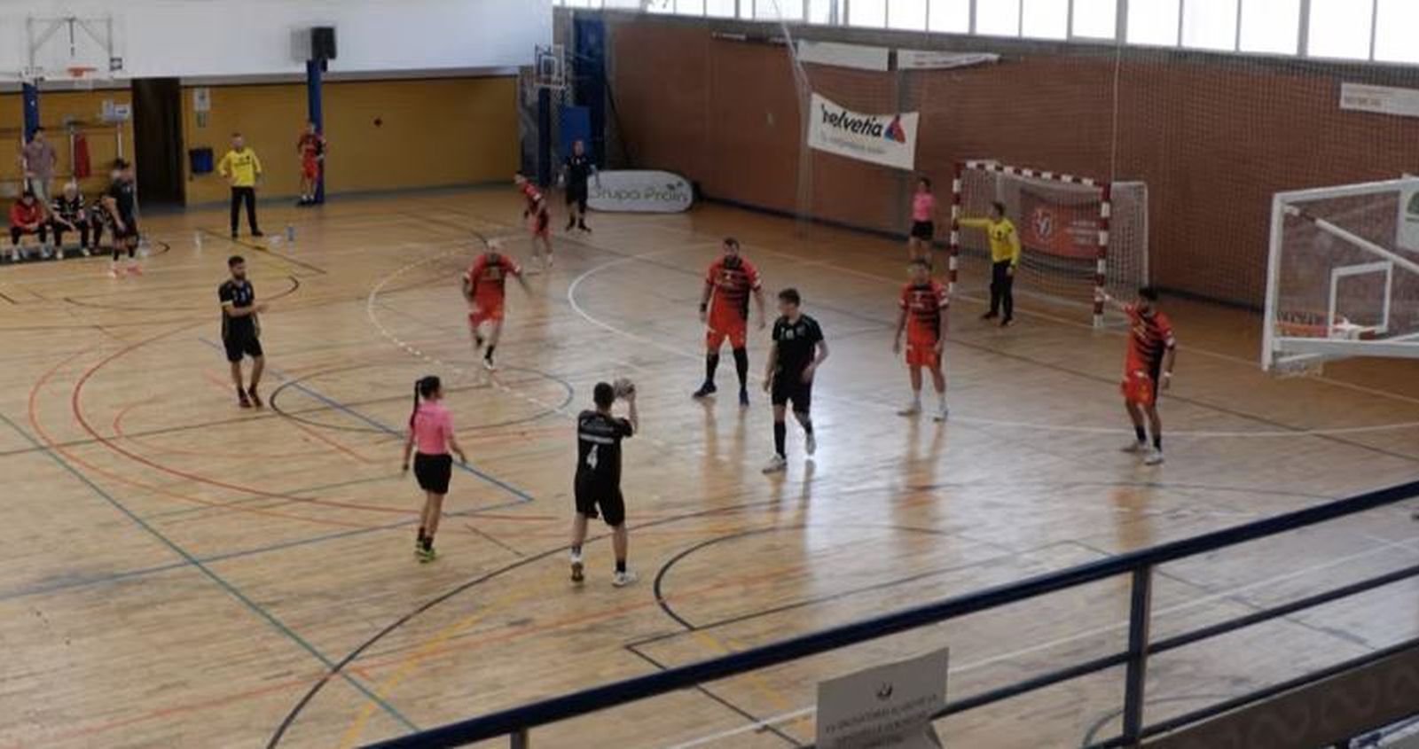 El Ciudad de Algeciras, en un ataque en Triana.