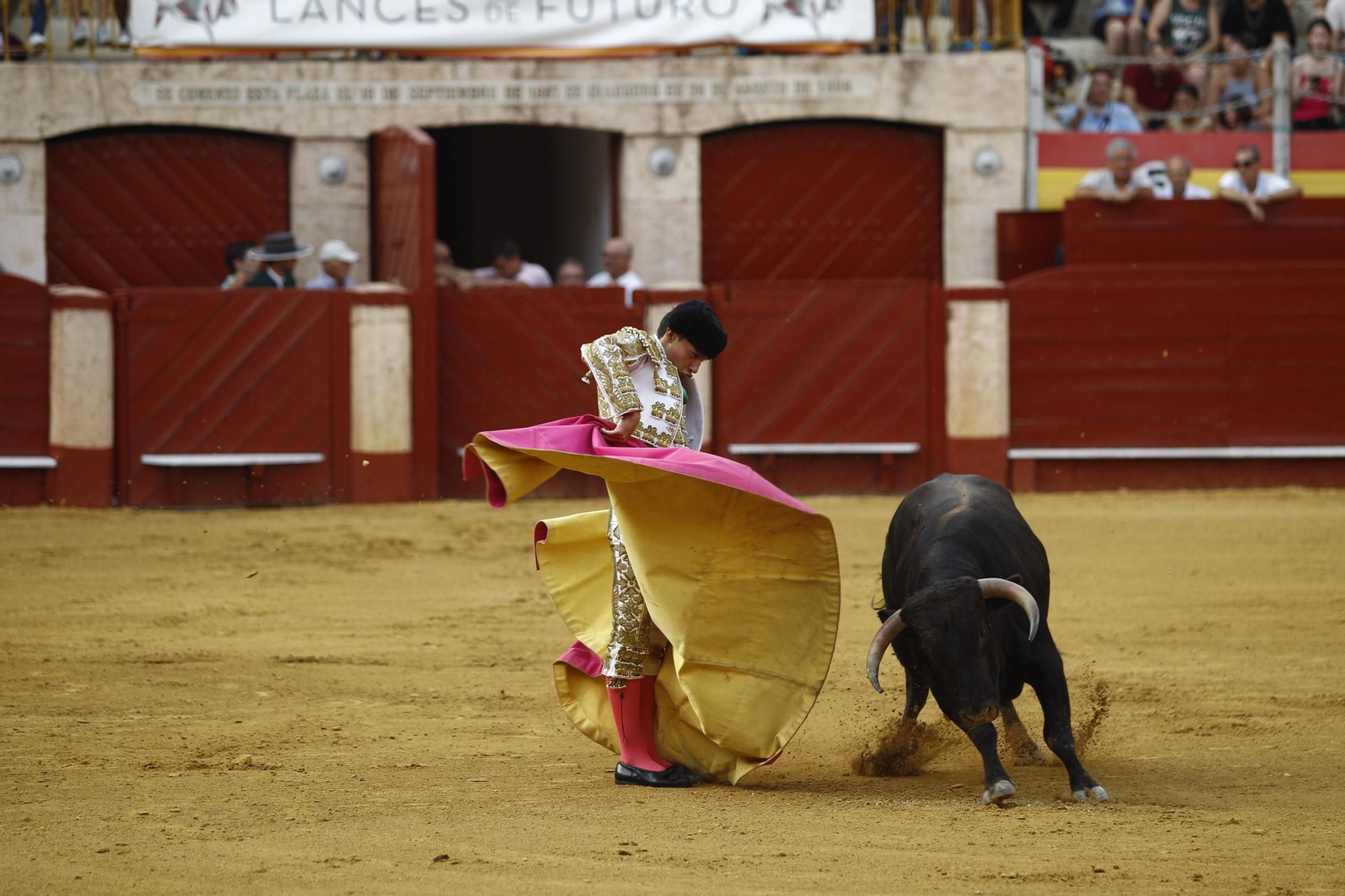 Las mejores imágenes de la clase práctica de la Escuela Municipal Taurina de Almería