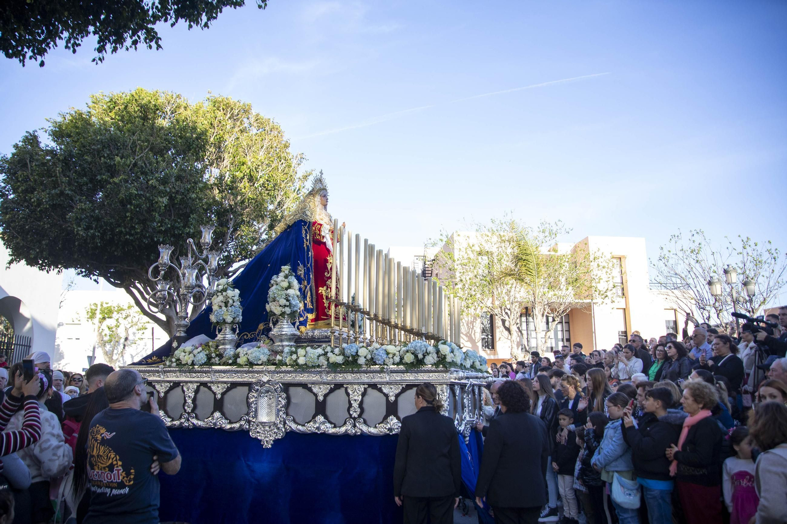 Encuentro en la Semana Santa de Almería 2025