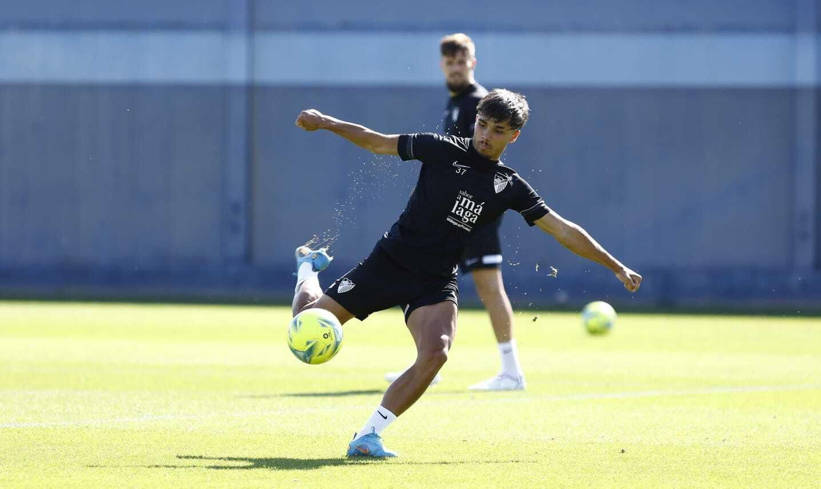 Las fotos del entrenamiento del Málaga CF antes de la visita del Oviedo