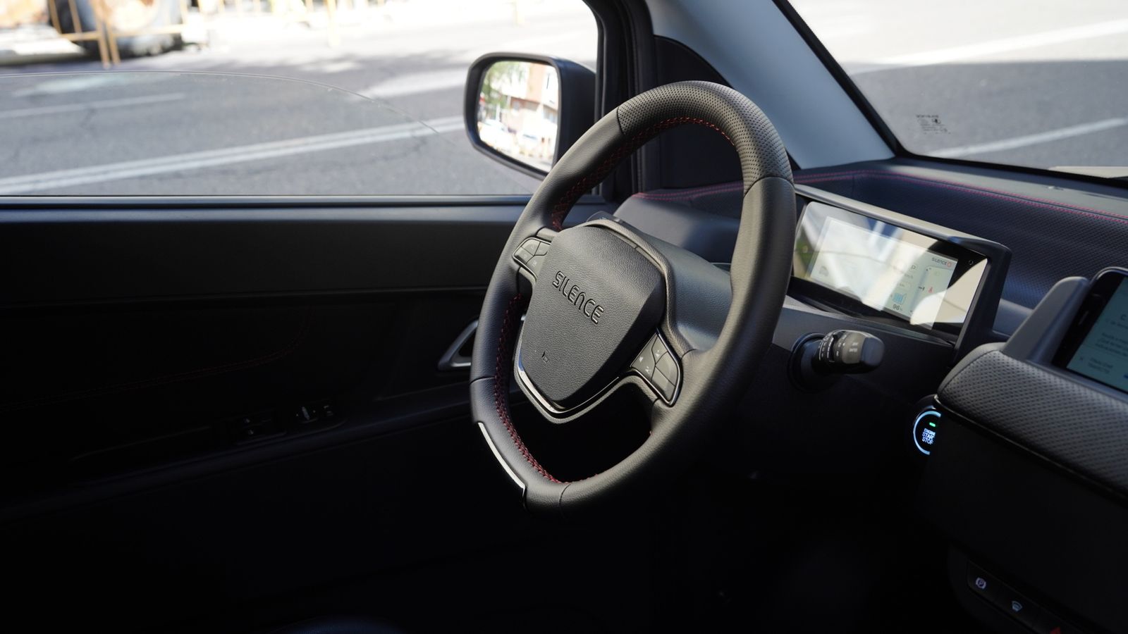 La modalidad de suscripción reduce hasta un 35% el coste inicial del vehículo y tiene una cuota mensual que comienza en 19,99 euros, dependiendo del número de recargas contratadas