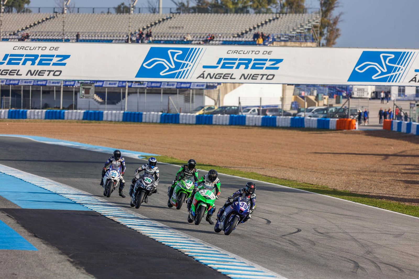 Imágenes de la primera cita del ESBK en el Circuito de Jerez