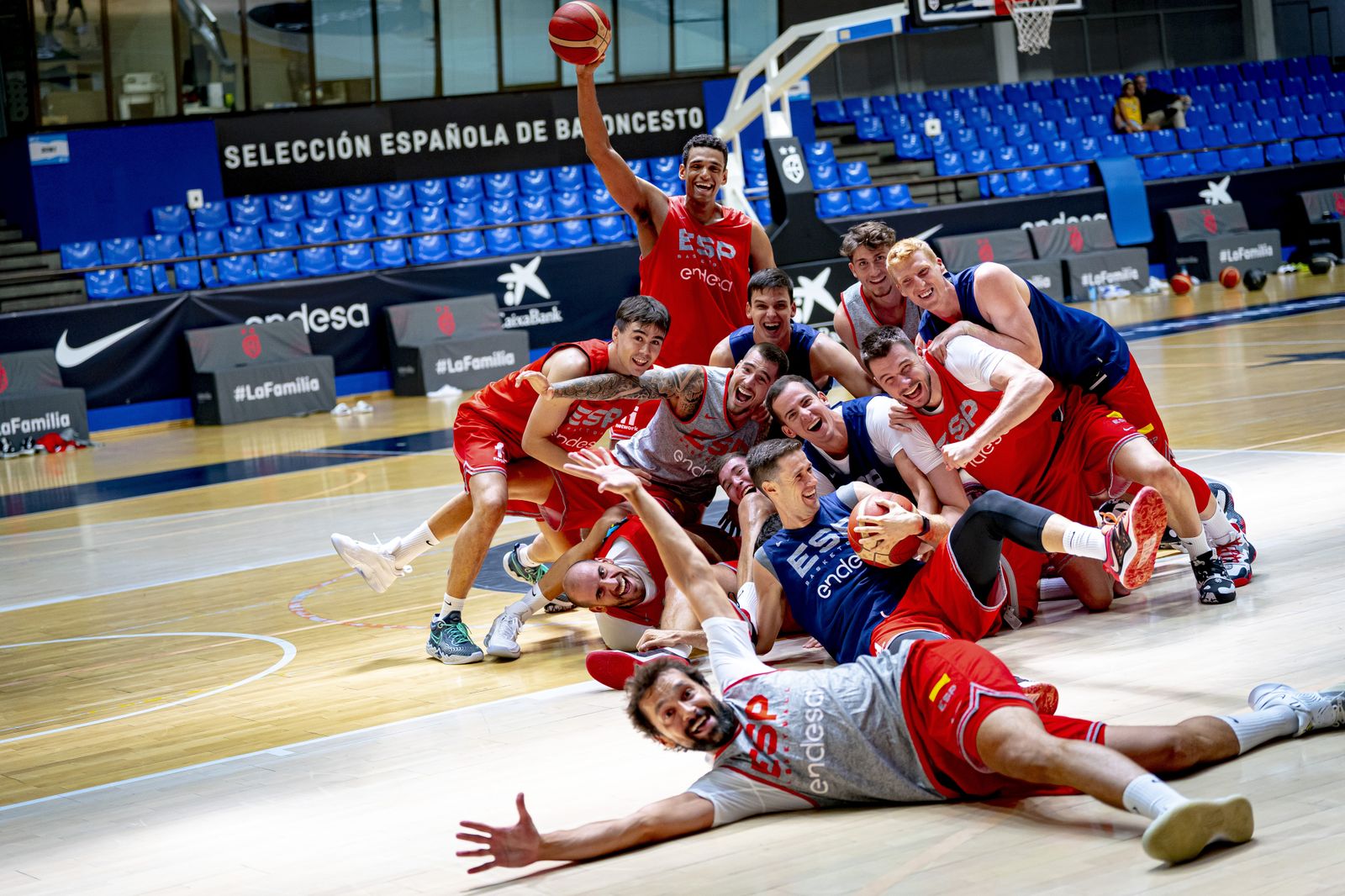 Fotos: Alberto Díaz, Brizuela y Barreiro ya entrenan con España