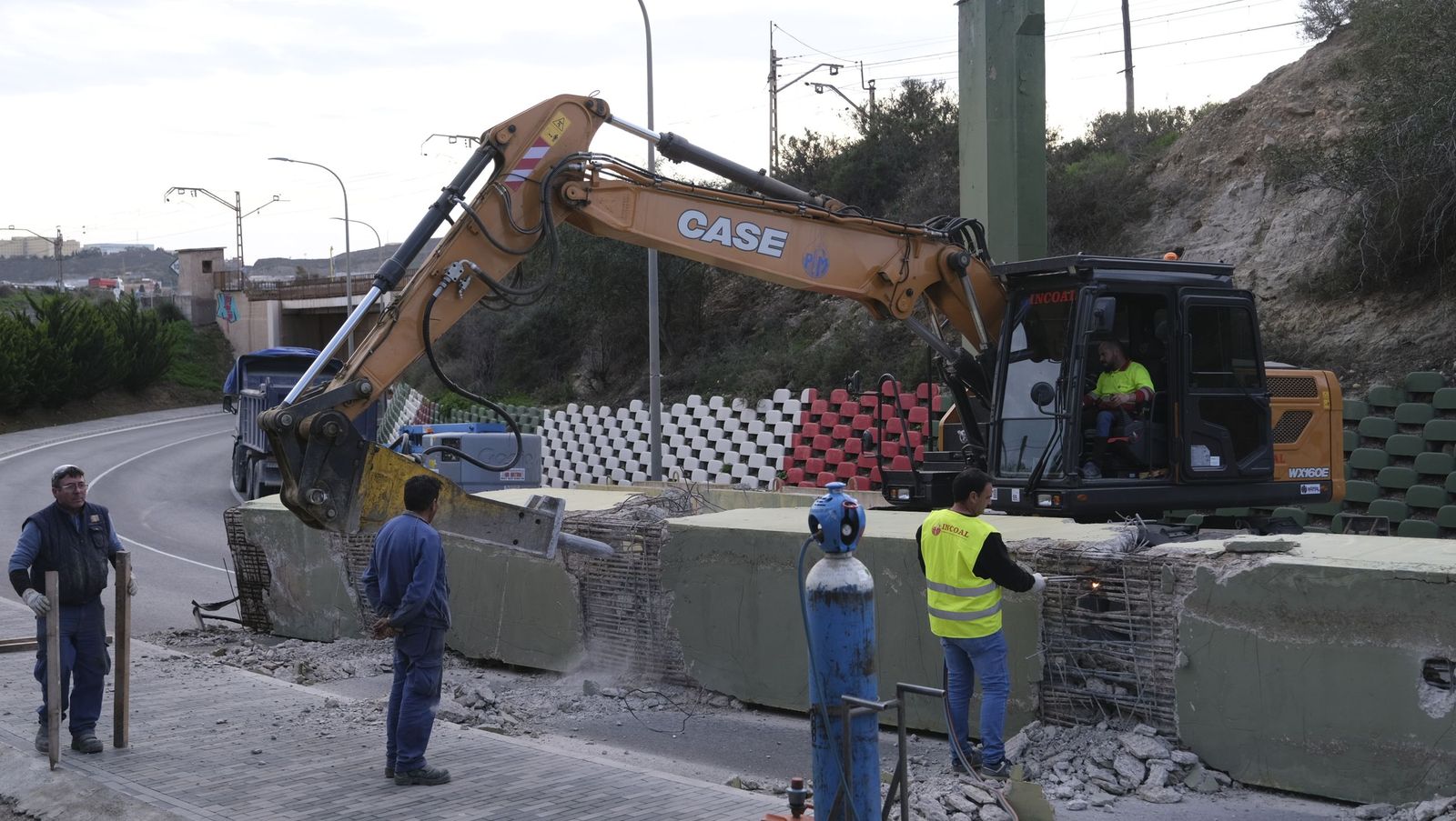El acueducto de Huércal de Almería ya es historia, en fotos