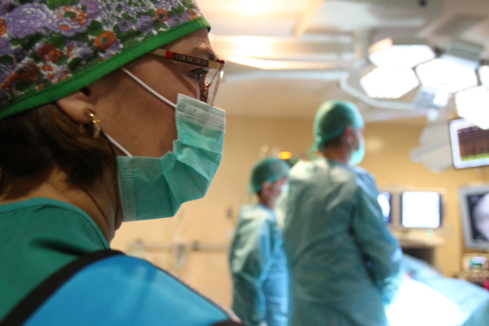 El Hospital Juan Ramón Jiménez implanta los dos primeros marcapasos sin cable en pacientes onubenses