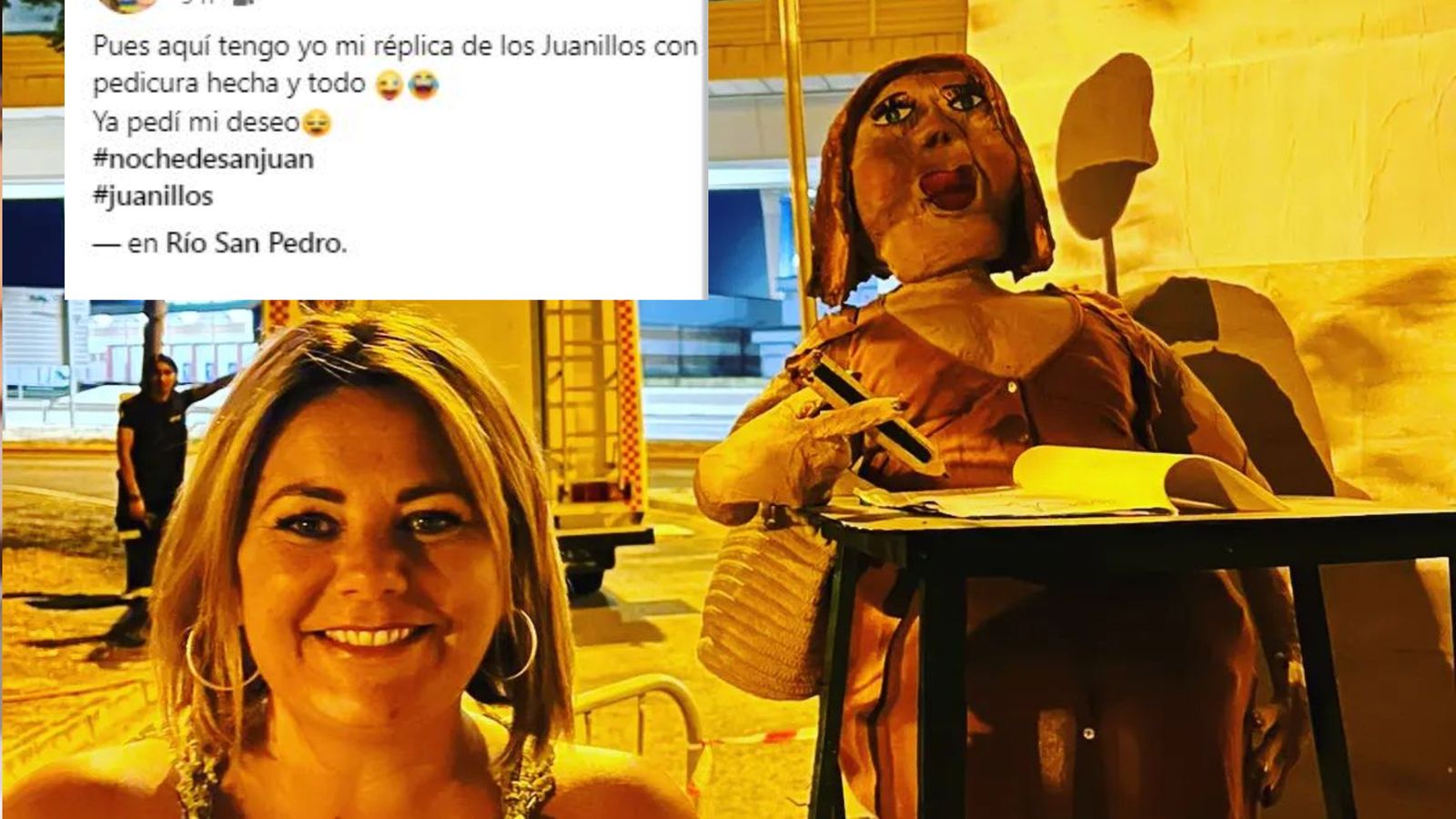 La alcaldesa junto a "la juana" inspirada en ella