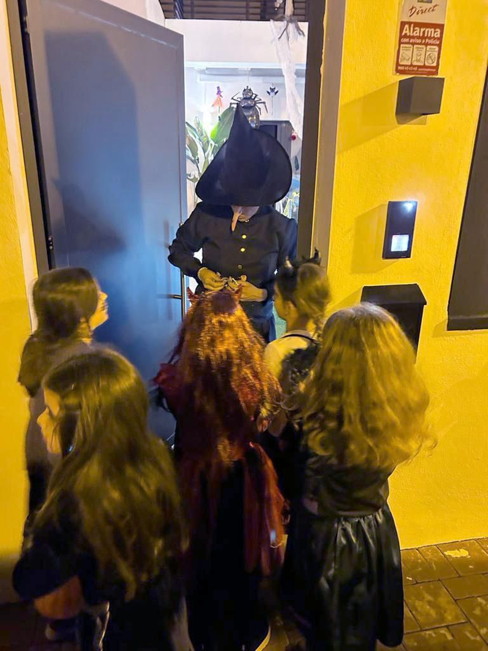 Ambiente de Halloween en las calles de Huelva