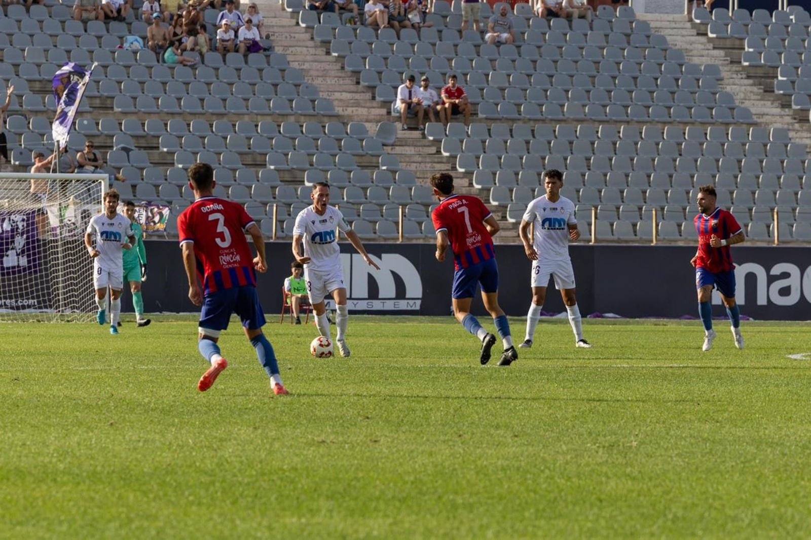 El triunfo del Real Jaén ante la UD Torre del Mar, en imágenes El triunfo del Real Jaén ante la UD Torre del Mar, en imágenes