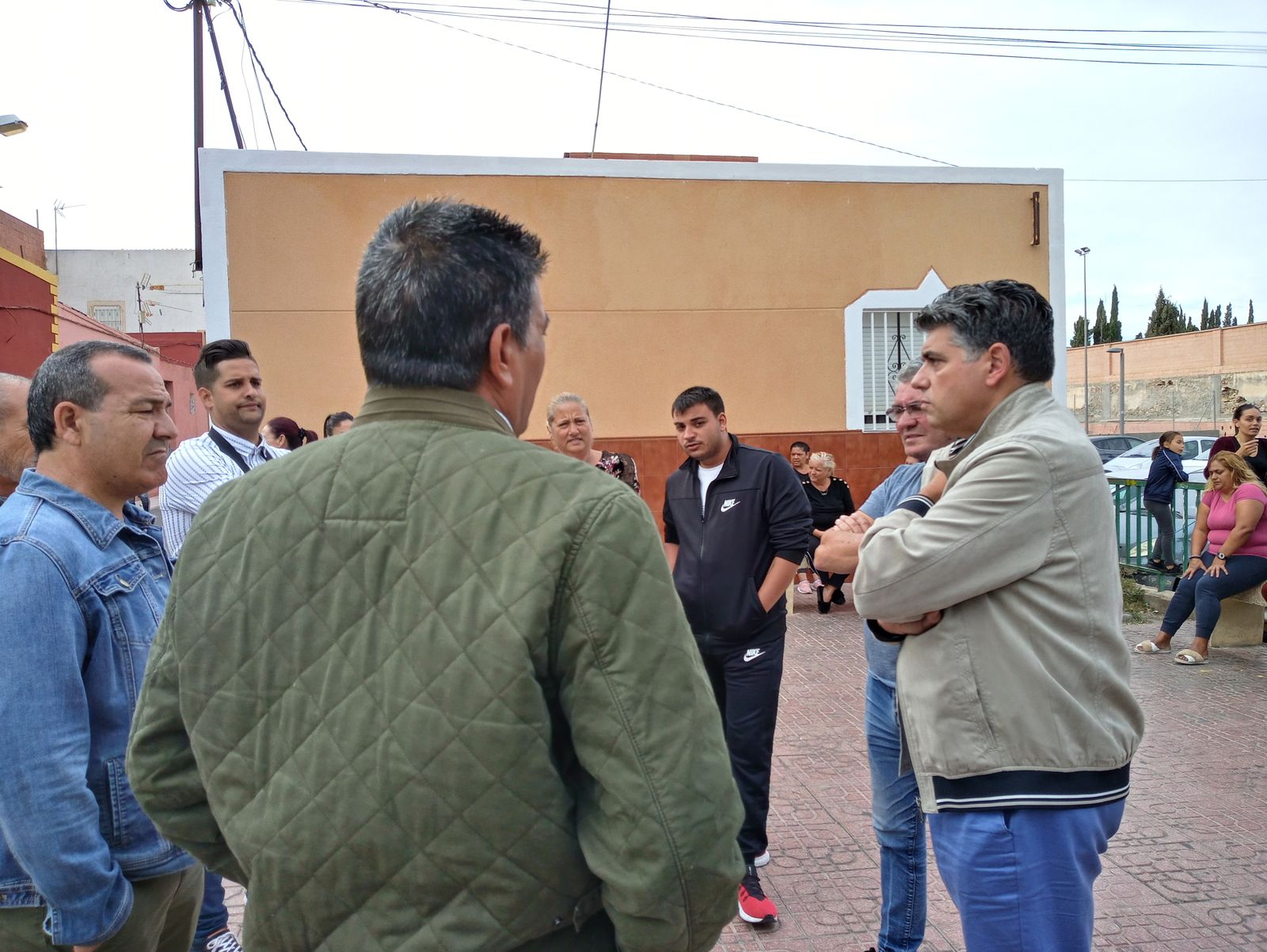 Miguel Cazorla, en una visita a Los Almendros realizada con anterioridad a la cuarentena