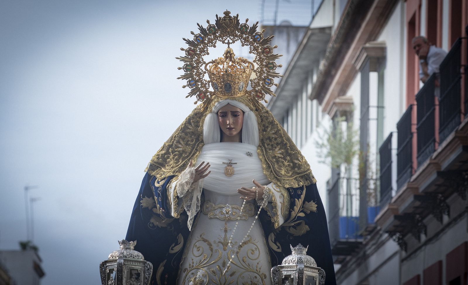 Rosario de la aurora con la Virgen del Dulce Nombre
