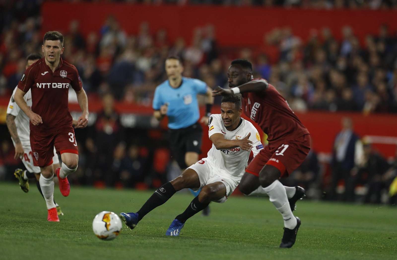 Las imágenes del Sevilla FC- CFR Cluj