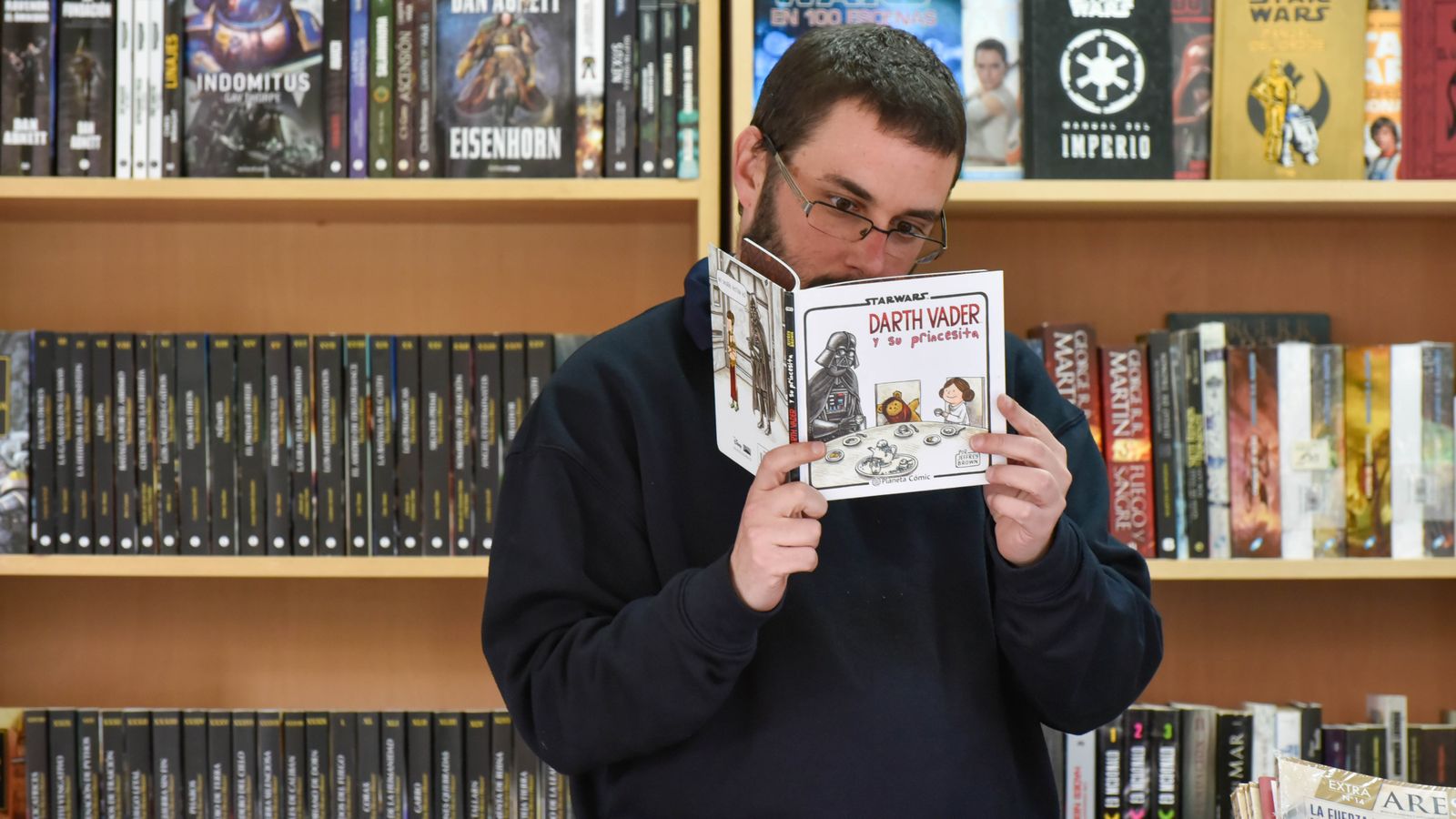 Las fotos de la Feria del Libro de La Línea