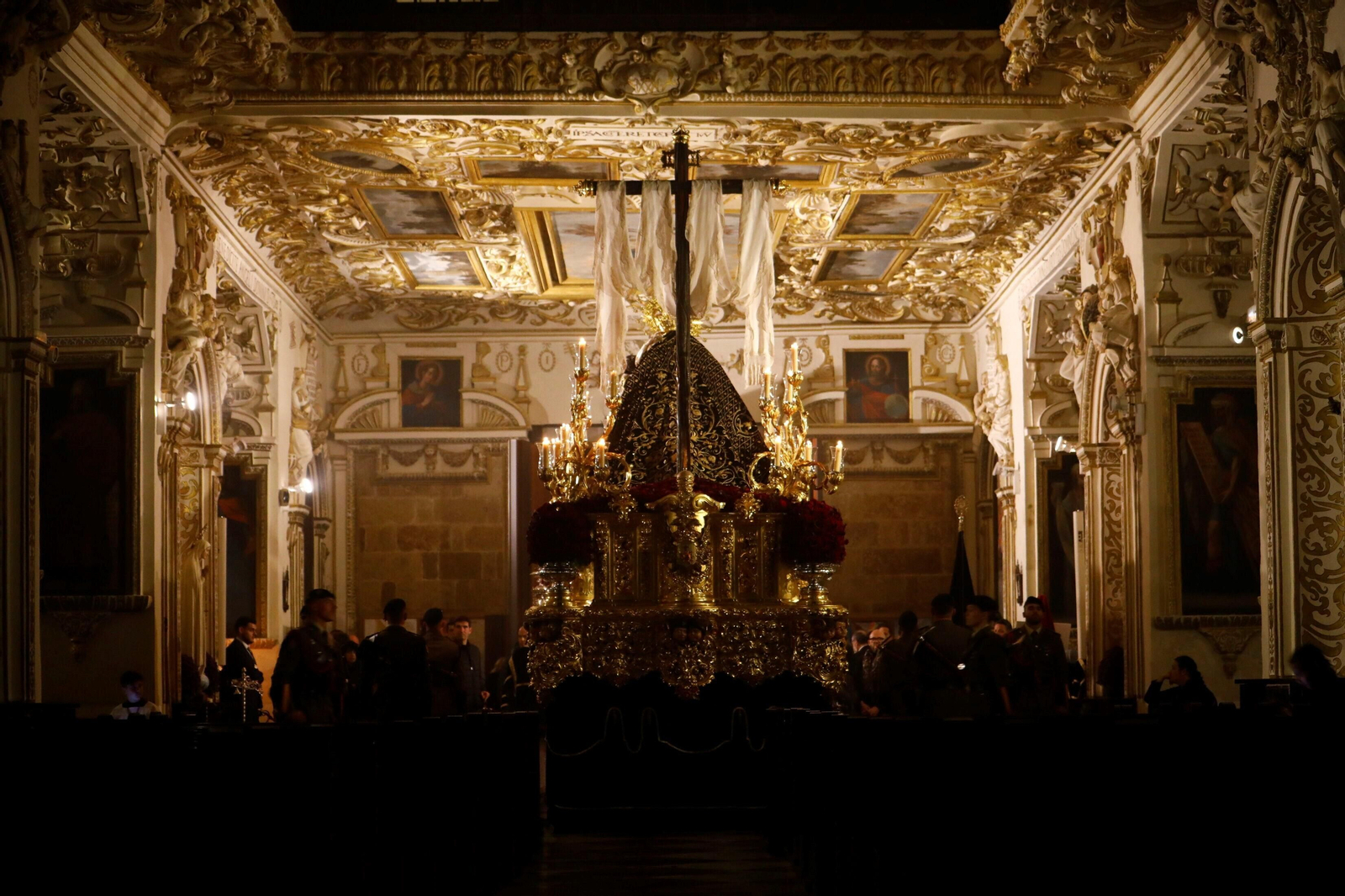 Las mejores imágenes de la hermandad de las Angustias en este Jueves Santo de Córdoba
