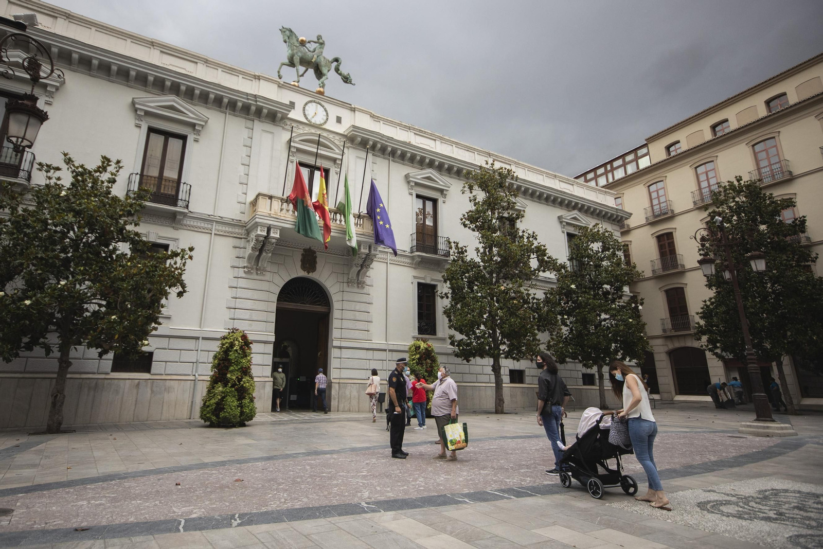 Granada aprueba el marco presupuestario hasta 2024, que permite endeudarse más por la pandemia