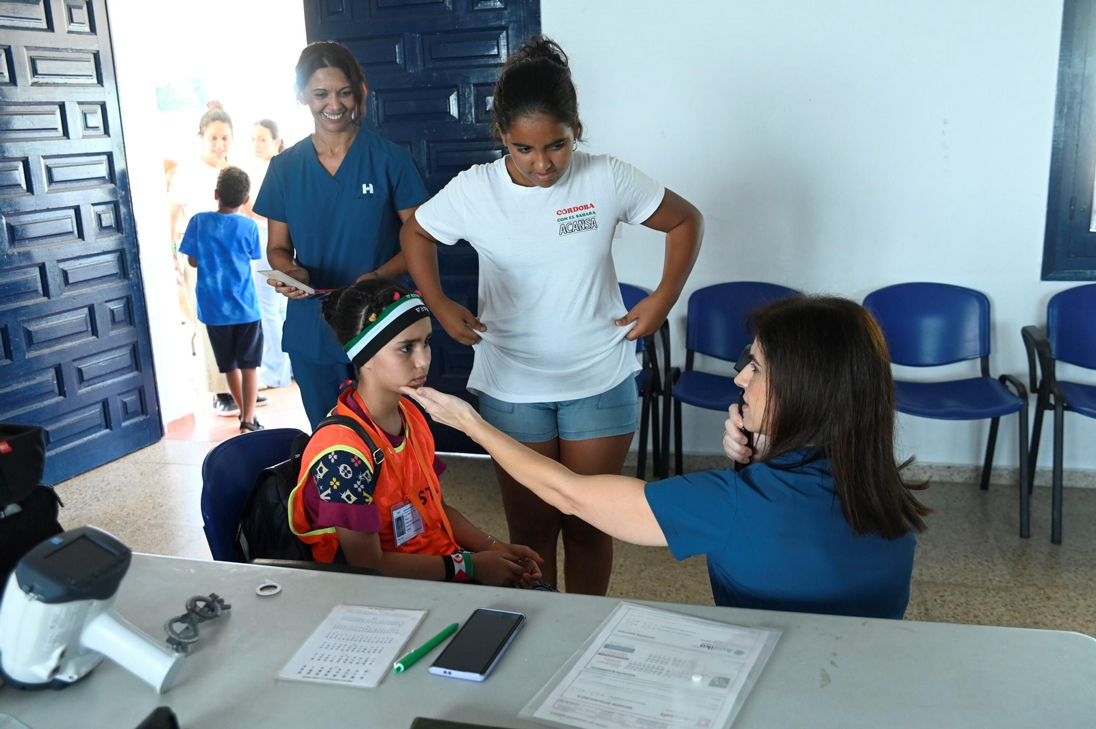 La llegada de los niños saharauis a Córdoba, en imágenes