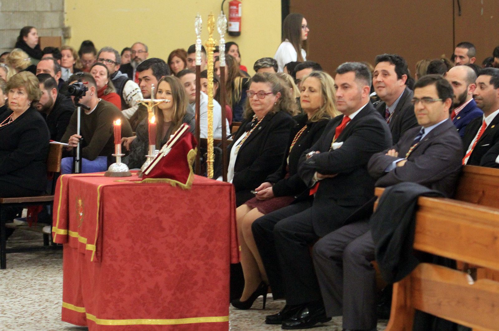 Imágenes del pregón de Fernando de la Torre en la Hdad del Perdón
