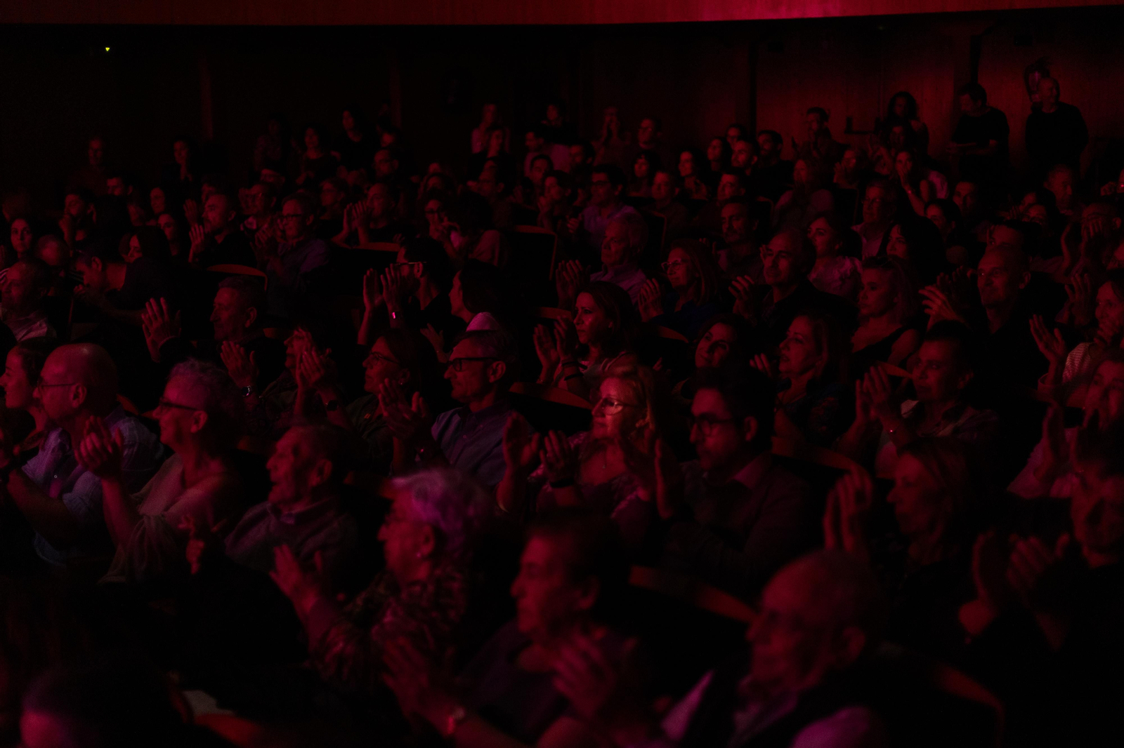 Antonio Lizana presenta su nuevo disco en el Teatro de las Cortes de San Fernando