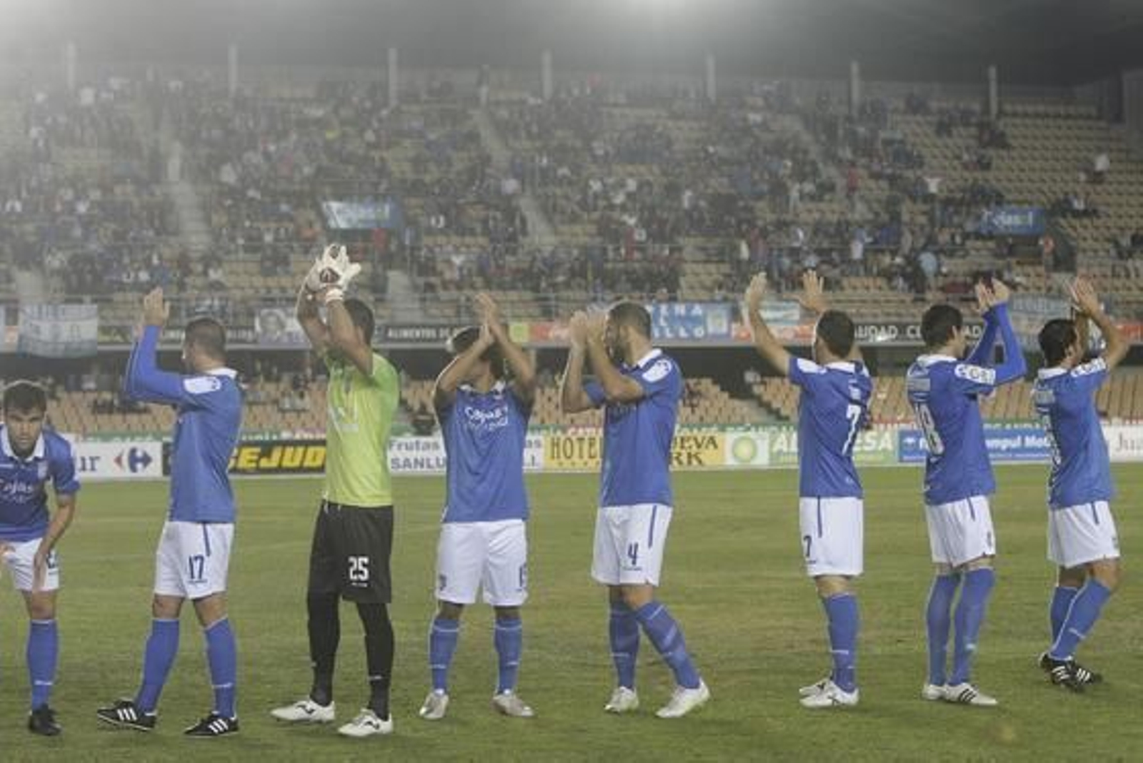 La jornada entre semana dejó la peor entrada de la temporada en Chapín. 

Foto: Juan Carlos Toro
