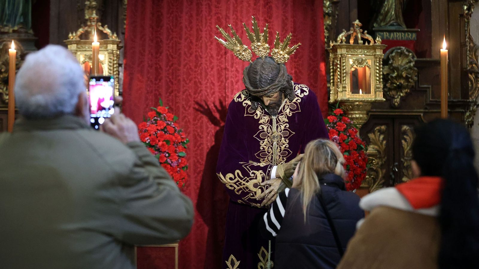 Las imágenes del Miércoles de Ceniza en Jerez: Veneraciones en San Miguel, San Lucas, San Francisco y Capuchinos