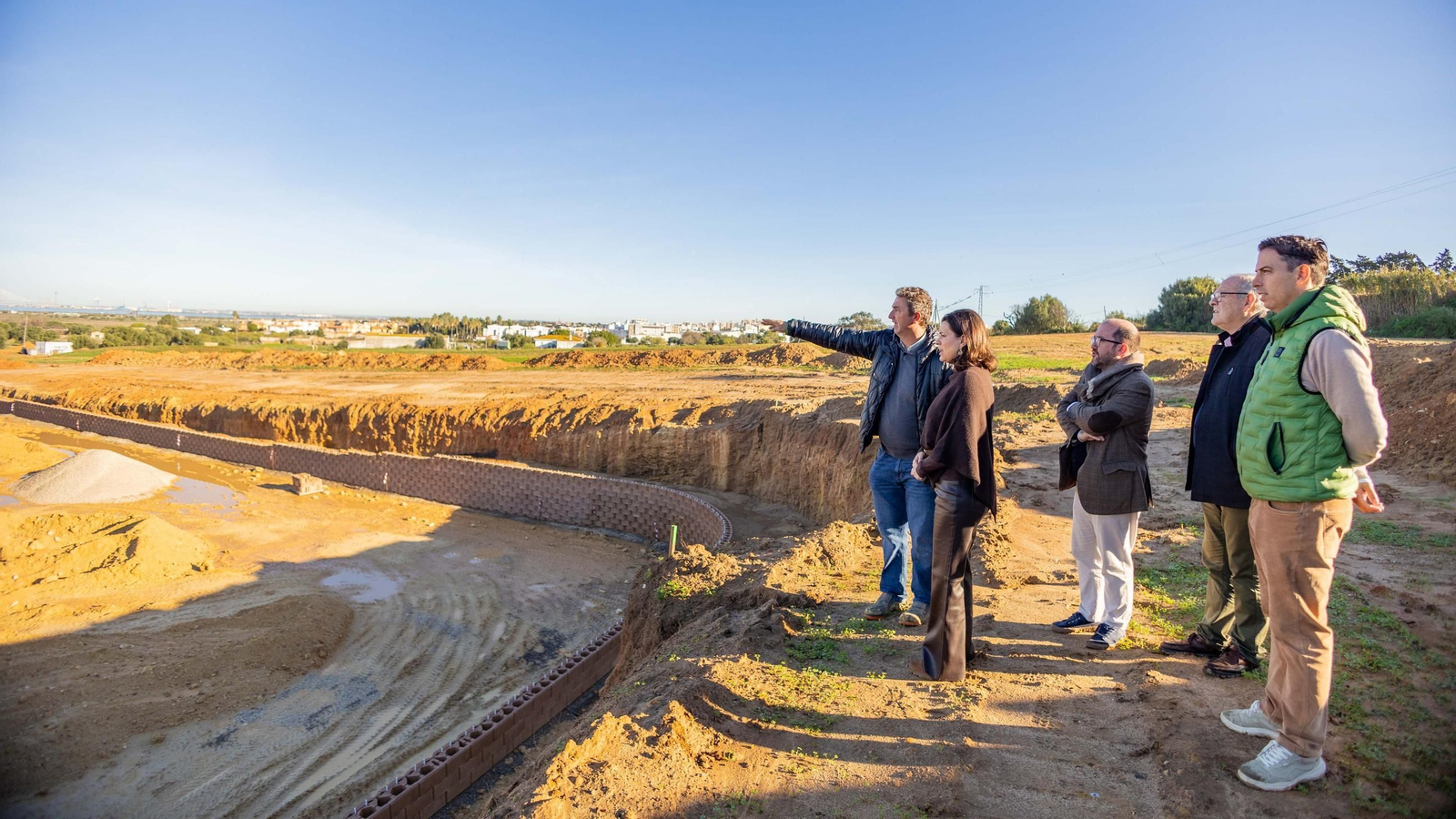 Obras del estadio de atletismo en San Fernando
