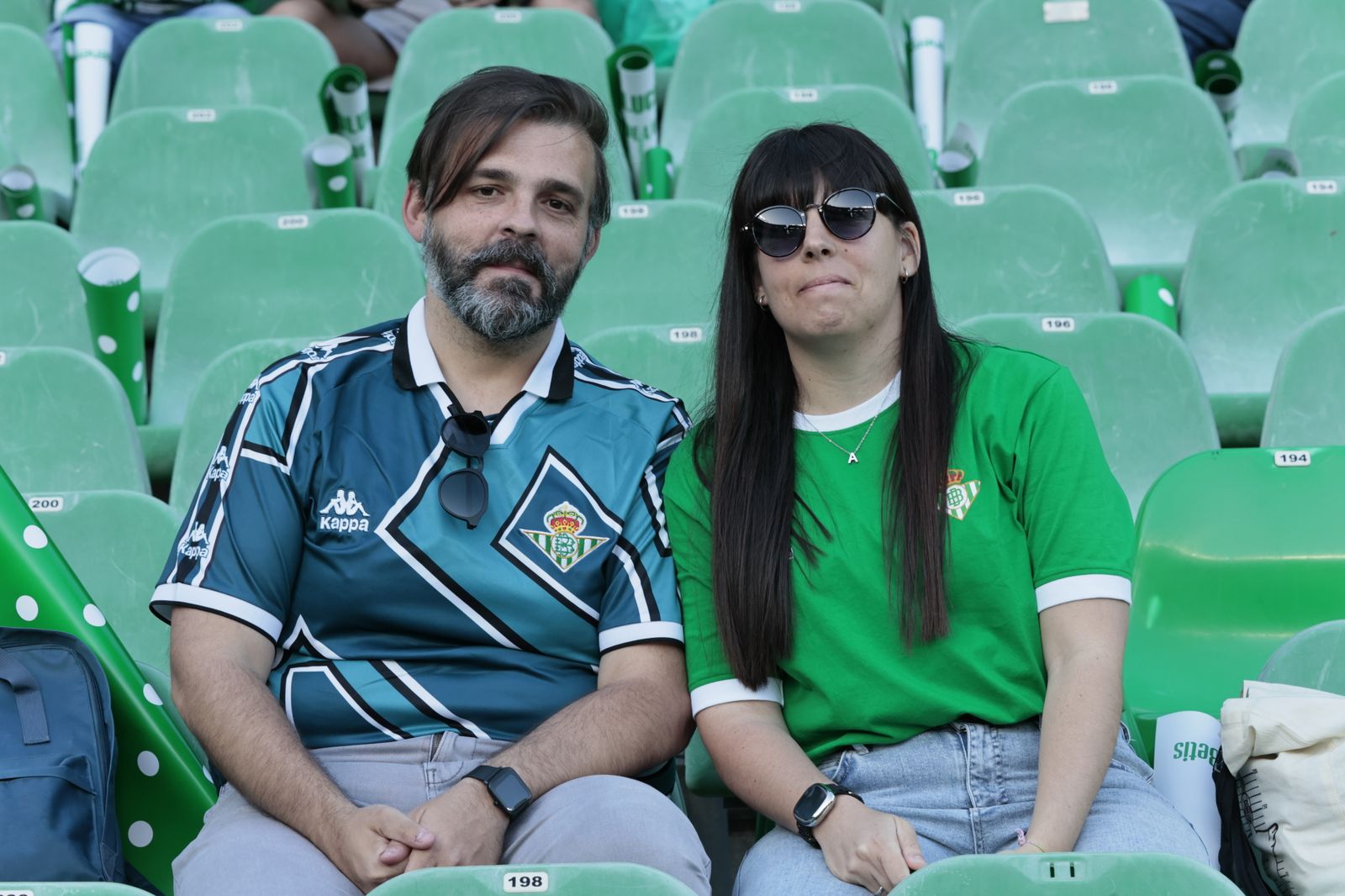 Buscáte en las gradas del Villamarín