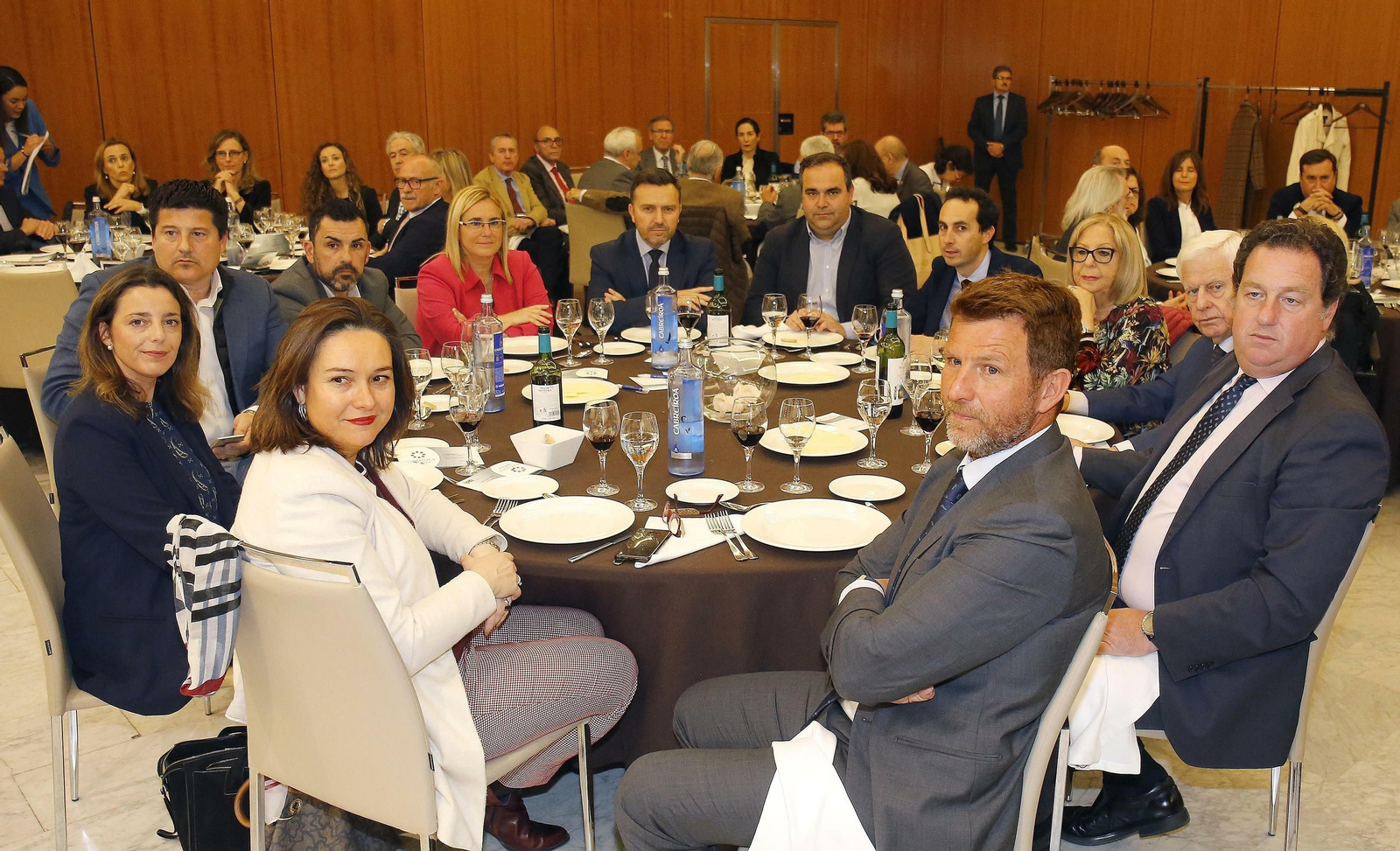 Las fotos del Foro Joly con el consejero de Salud, Jesús Aguirre