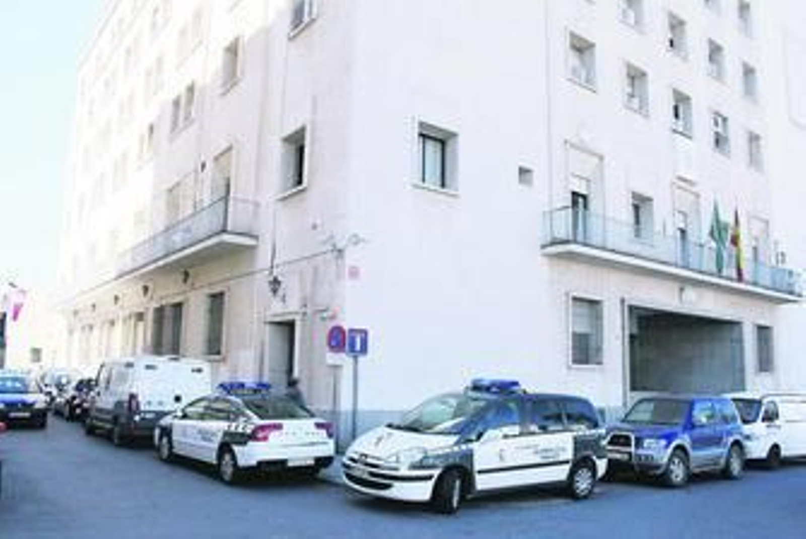 Los recortes también han llegado a Juzgado de lo Penal número 4. Los recortes también han llegado a Juzgado de lo Penal número 4.