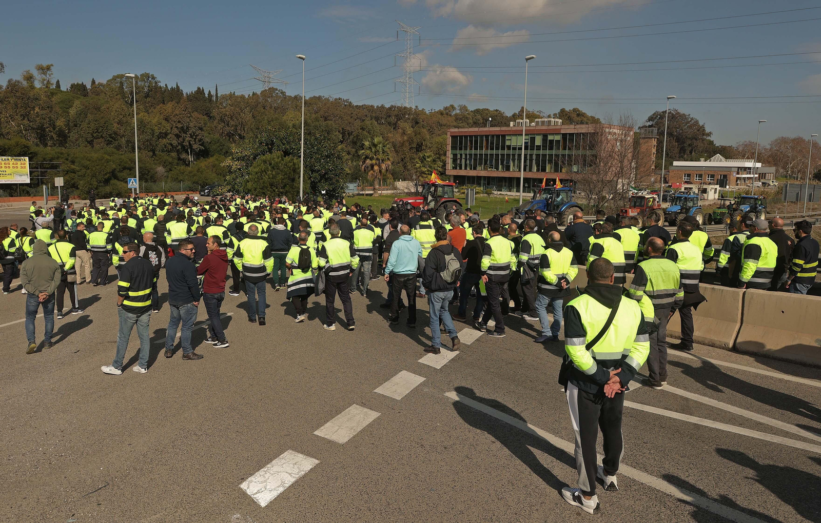 Fotos de la tractorada de agricultores del Valle del Guadiaro en el Campo de Gibraltar